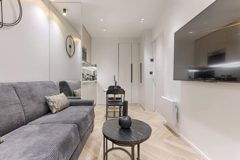 Magnifique Magenta Appartement