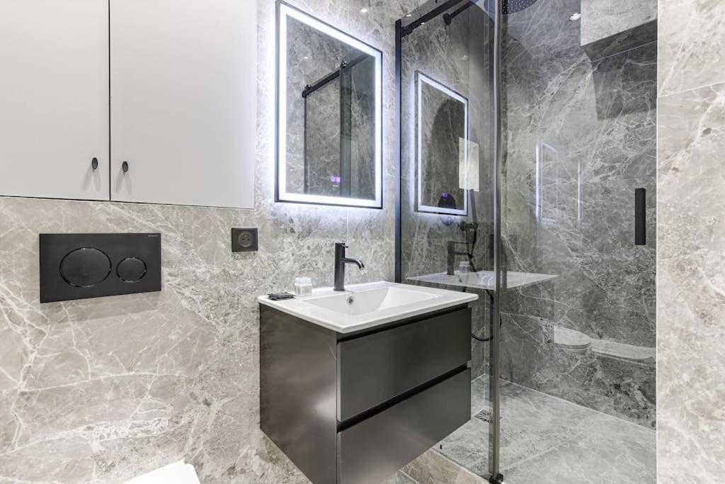 Magnifique Magenta Appartement